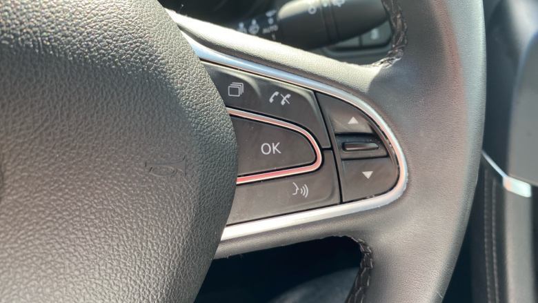 Renault Kadjar 1.3 TCE Iconic 5dr EDC Petrol Hatchback